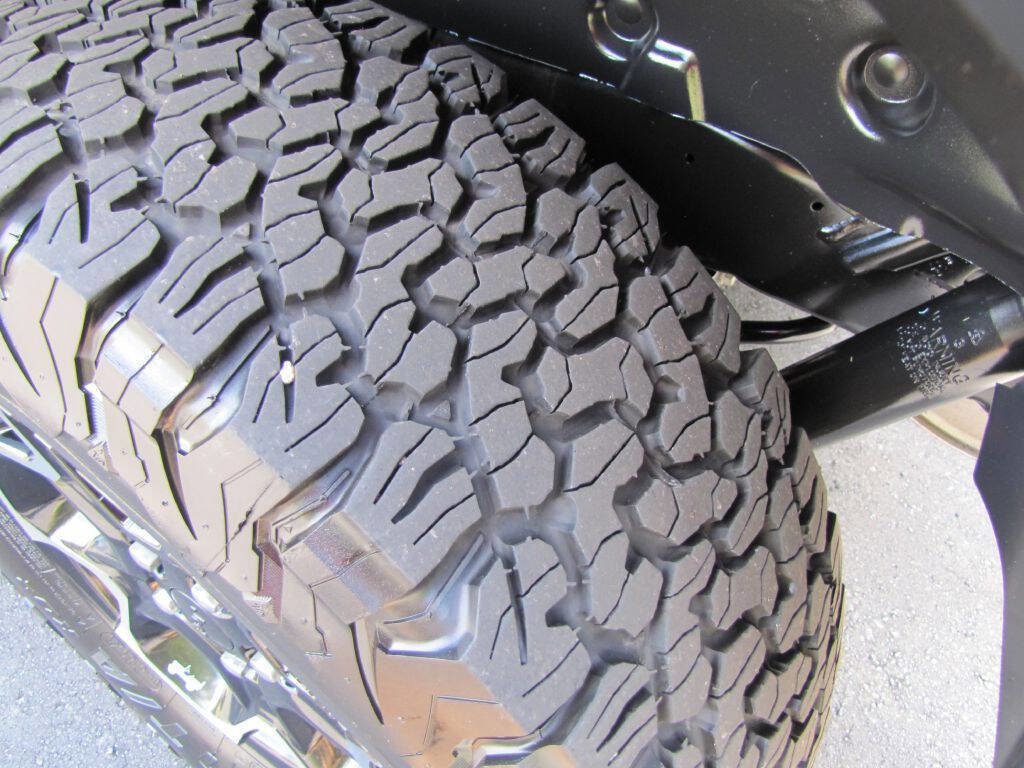 Used 2021 Jeep Wrangler Unlimited Rubicon 4xe w/ Dual Top Group image 29