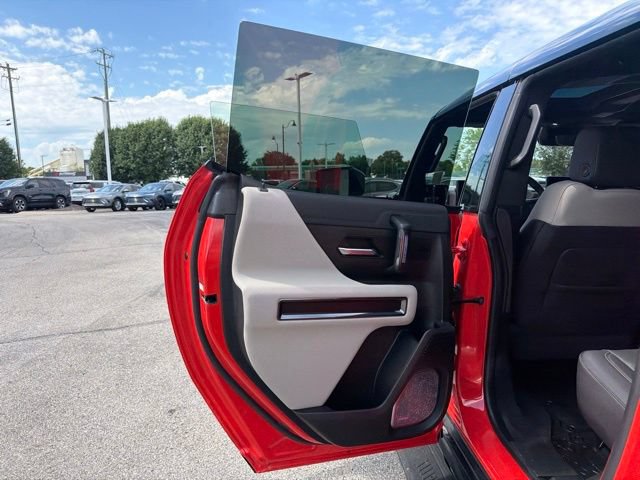 Used 2026 GMC Hummer EV SUV AWD/4WD image 28