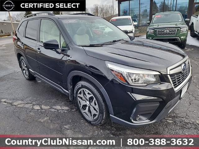 Used 2020 Subaru Forester Premium image 2