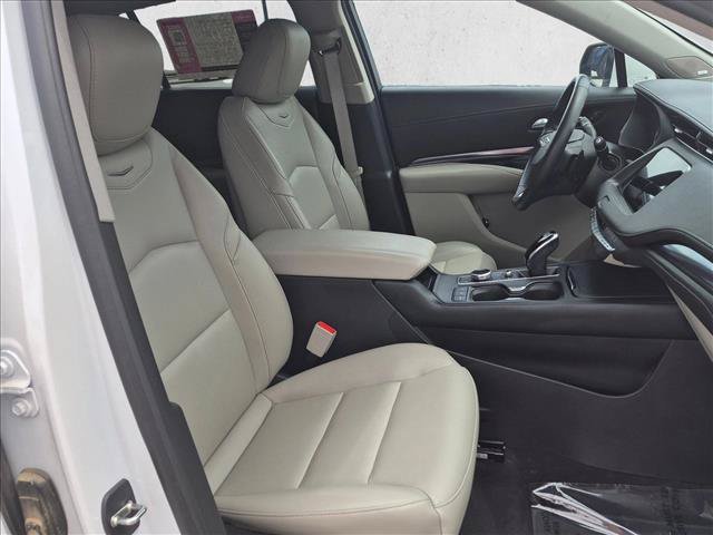 Used 2023 Cadillac XT4 Luxury FWD image 20