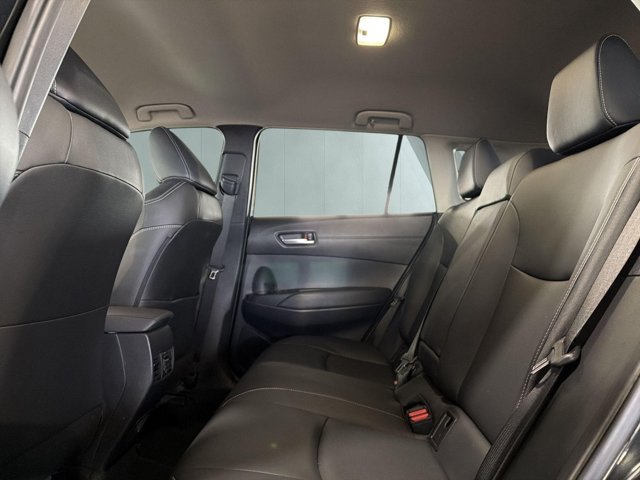 Used 2024 Toyota Corolla Cross XLE FWD image 11