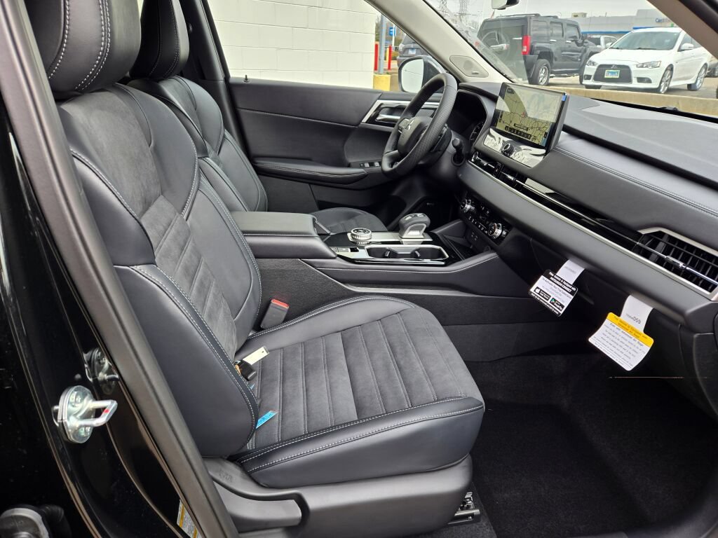 New 2026 Mitsubishi Outlander SE AWD/4WD image 4