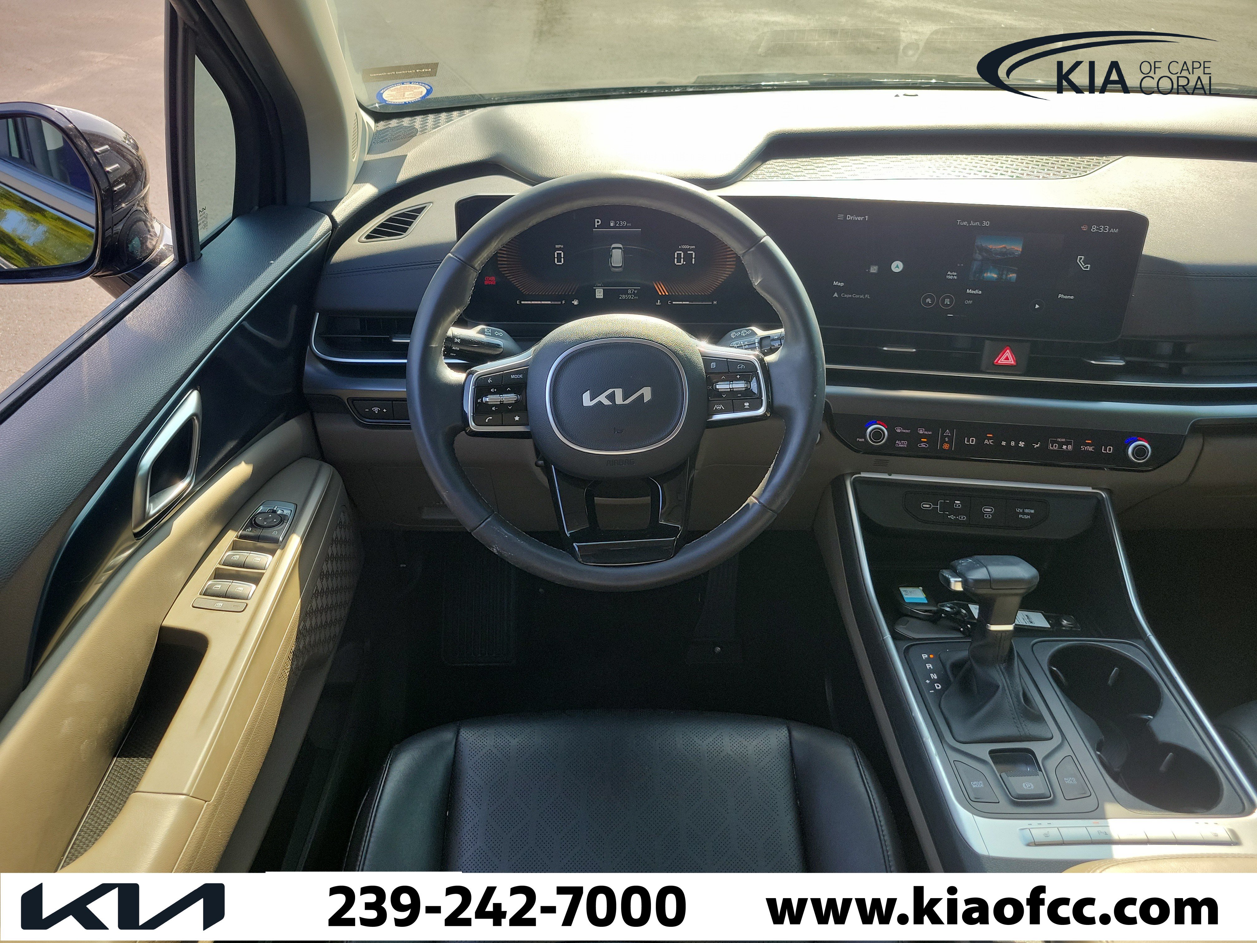 Certified 2025 Kia Carnival FWD image 16