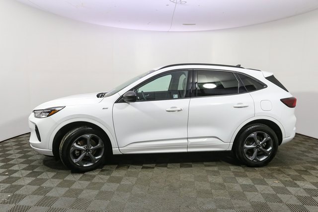 Used 2023 Ford Escape ST-Line w/ Tech Pack #1 image 6