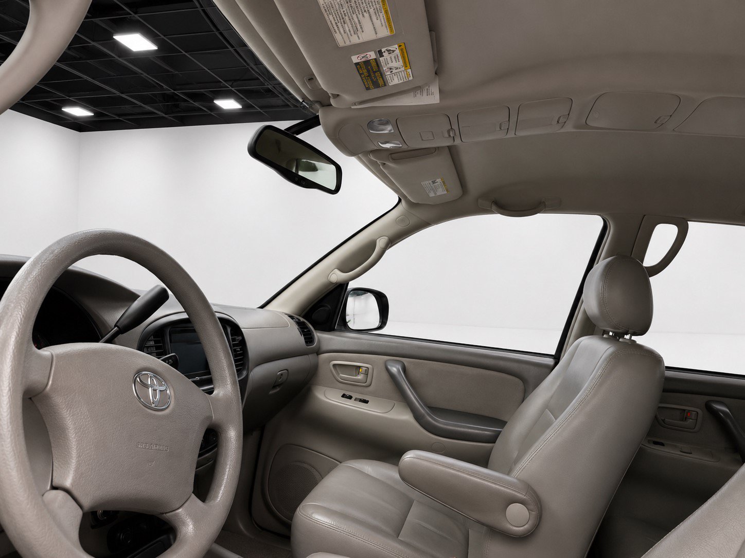 Used 2007 Toyota Sequoia SR5 AWD/4WD image 4