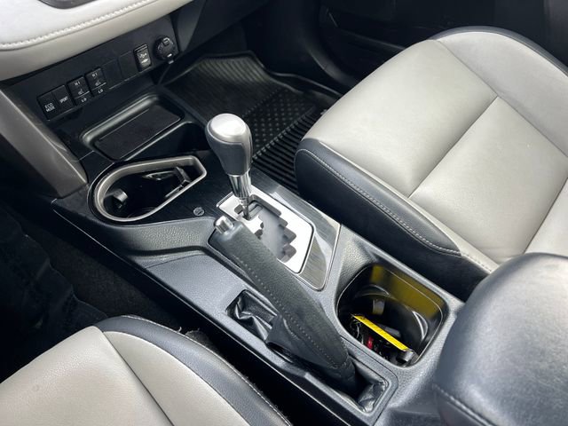 Used 2018 Toyota RAV4 Limited w/ All Weather Liner Package AWD/4WD image 30