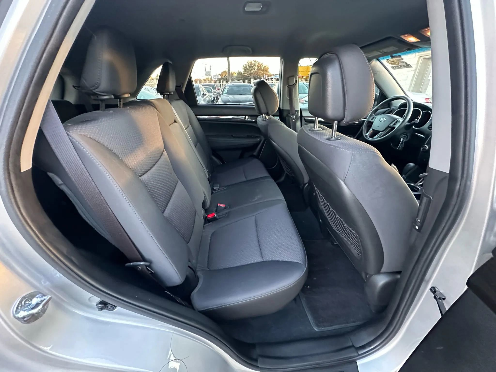 Used 2011 Kia Sorento LX w/ Convenience Pkg FWD image 15