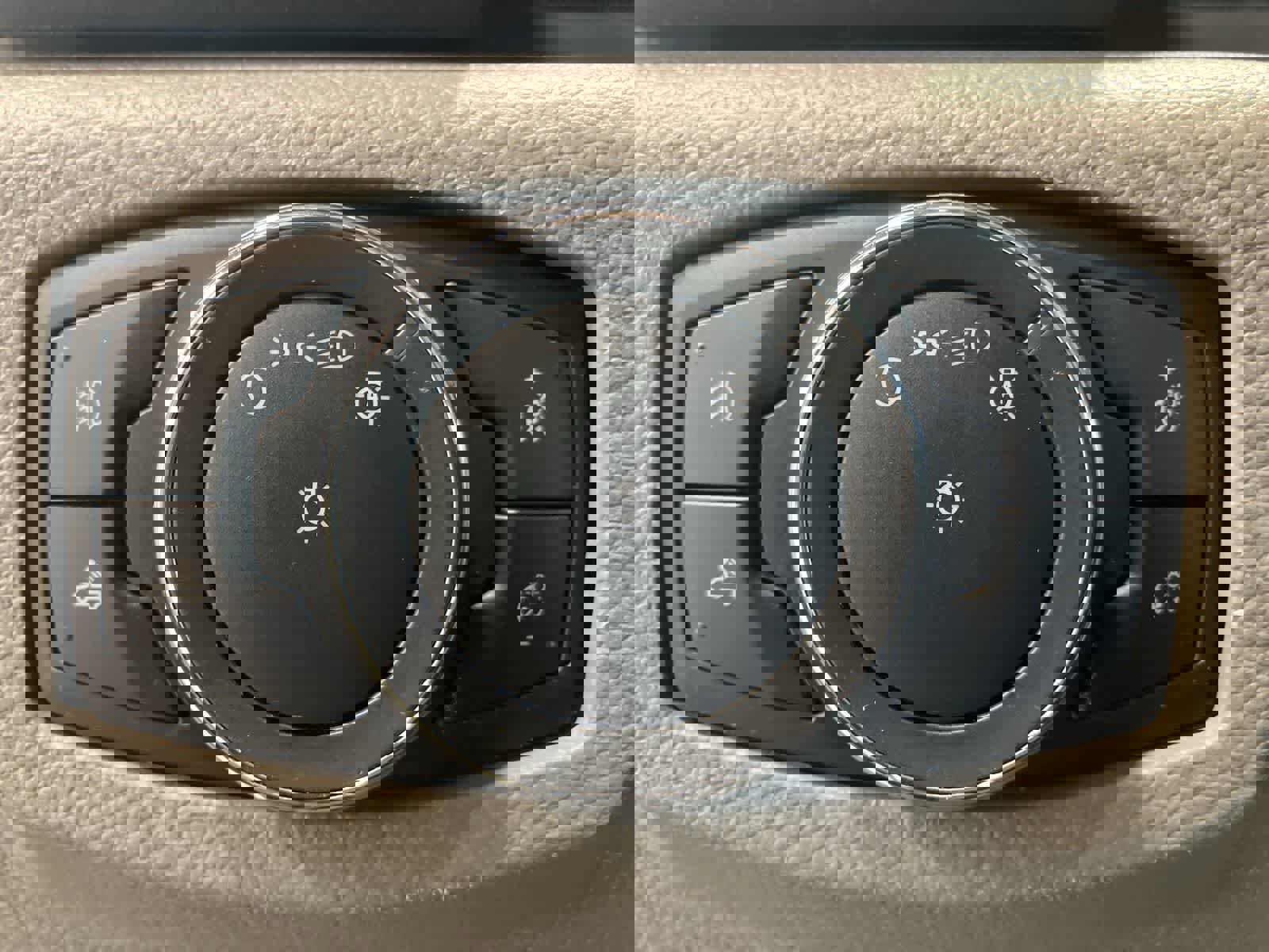 Used 2022 Ford F350 XL w/ Power Equipment Group AWD/4WD image 15