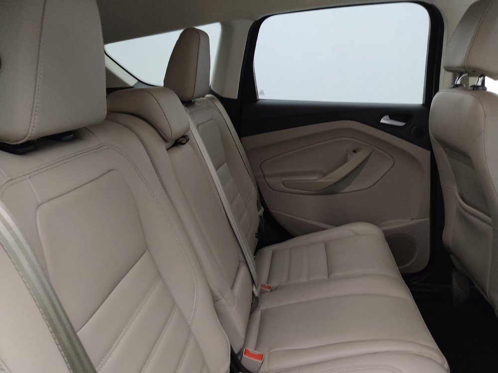 Used 2017 Ford Escape Titanium image 19