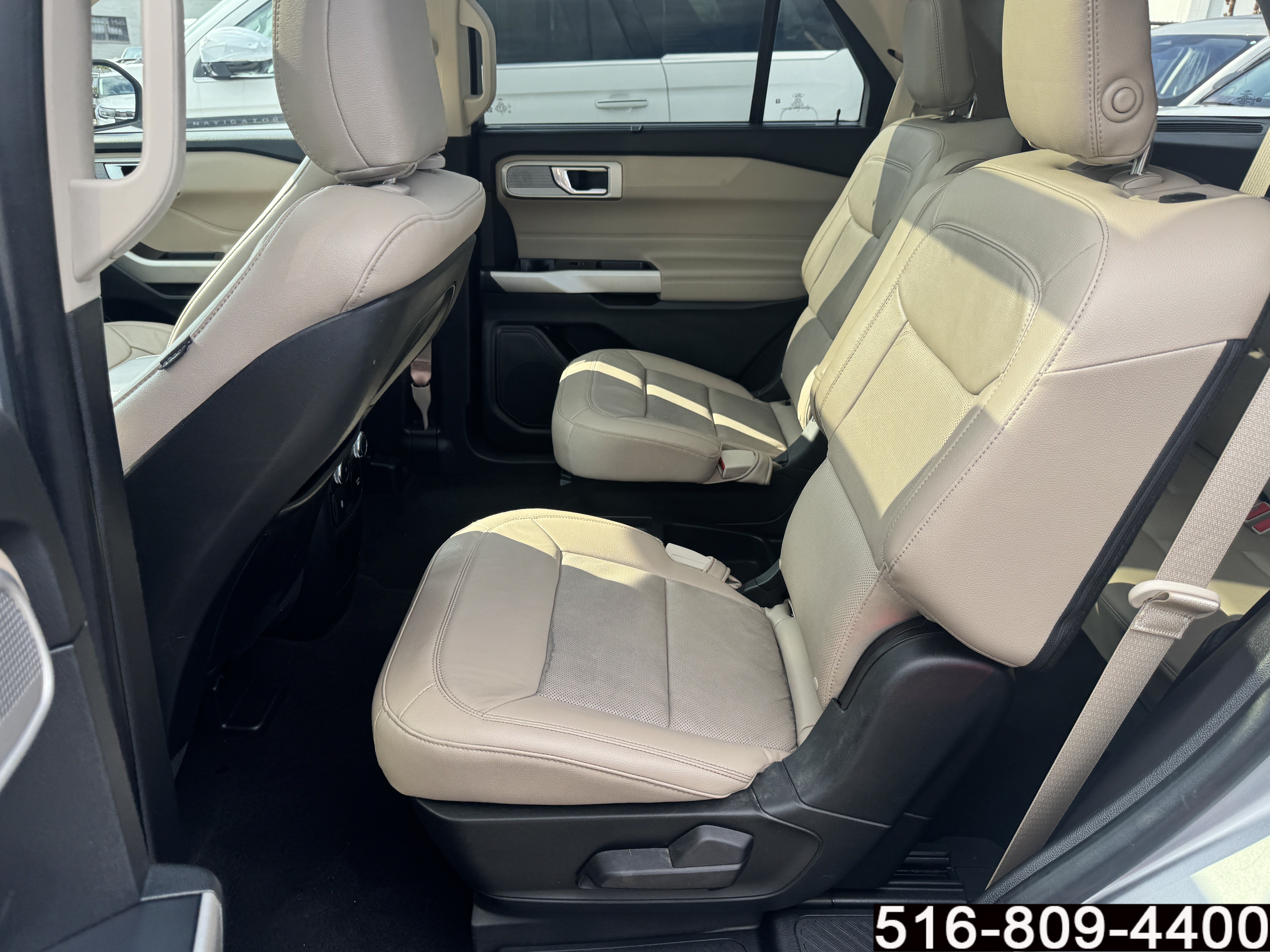 Used 2020 Ford Explorer Limited AWD/4WD image 38