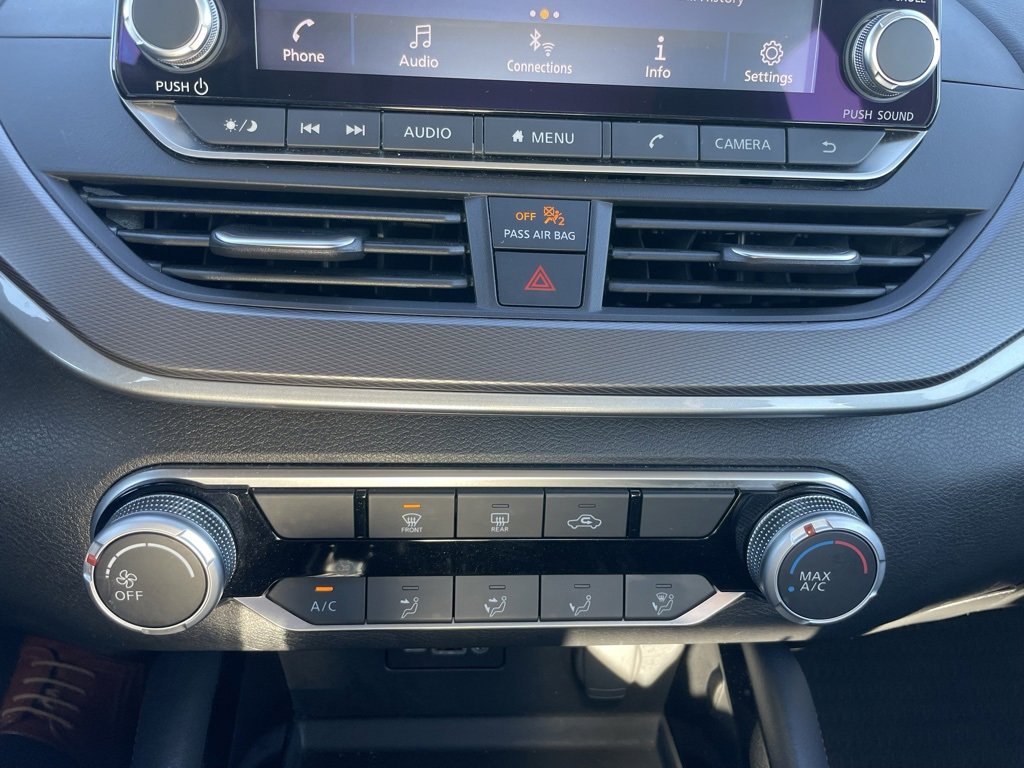 Used 2024 Nissan Altima 2.5 SR image 11