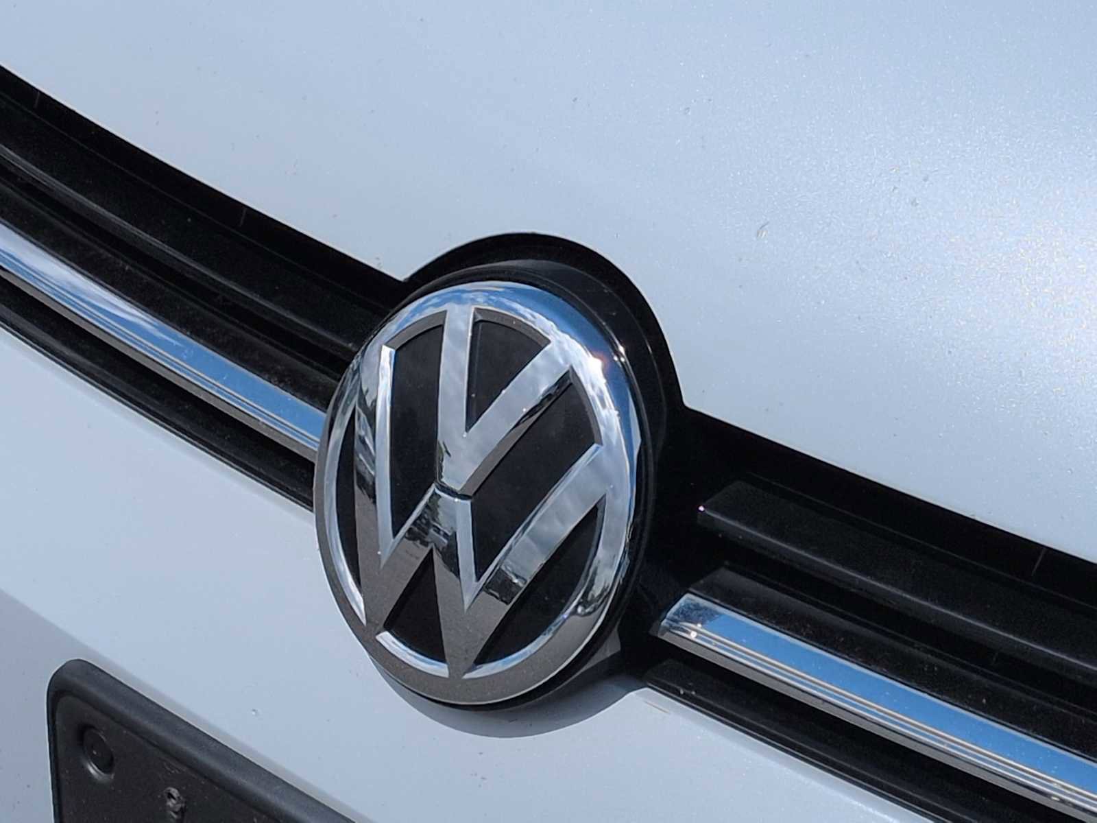 Used 2018 Volkswagen Golf S FWD image 12
