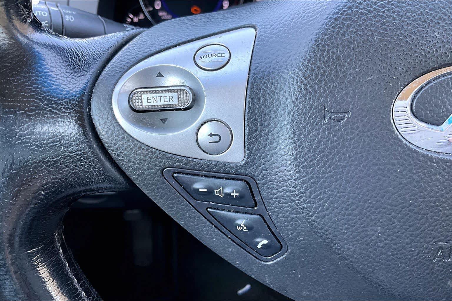 Used 2014 INFINITI QX70 AWD w/ Premium Package image 20