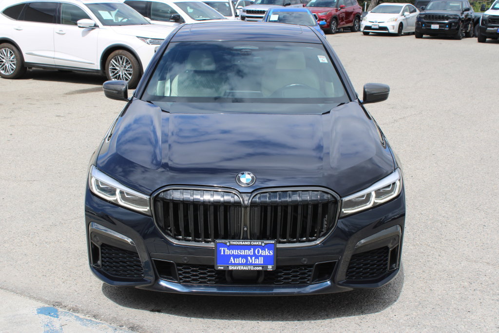 Used 2021 BMW 740i w/ M Sport Package RWD image 2