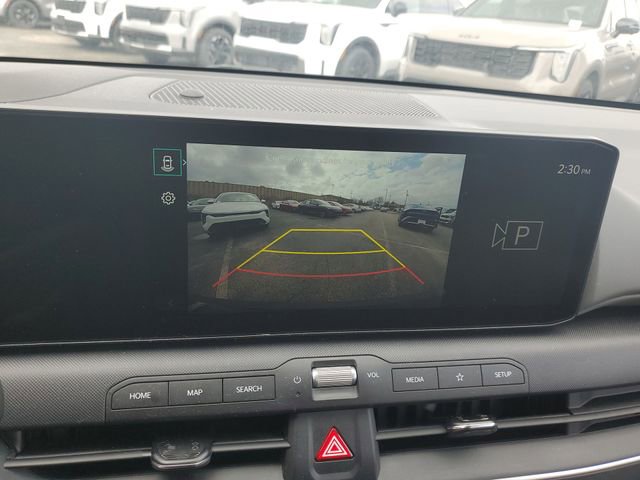 New 2025 Kia K4 LXS image 7