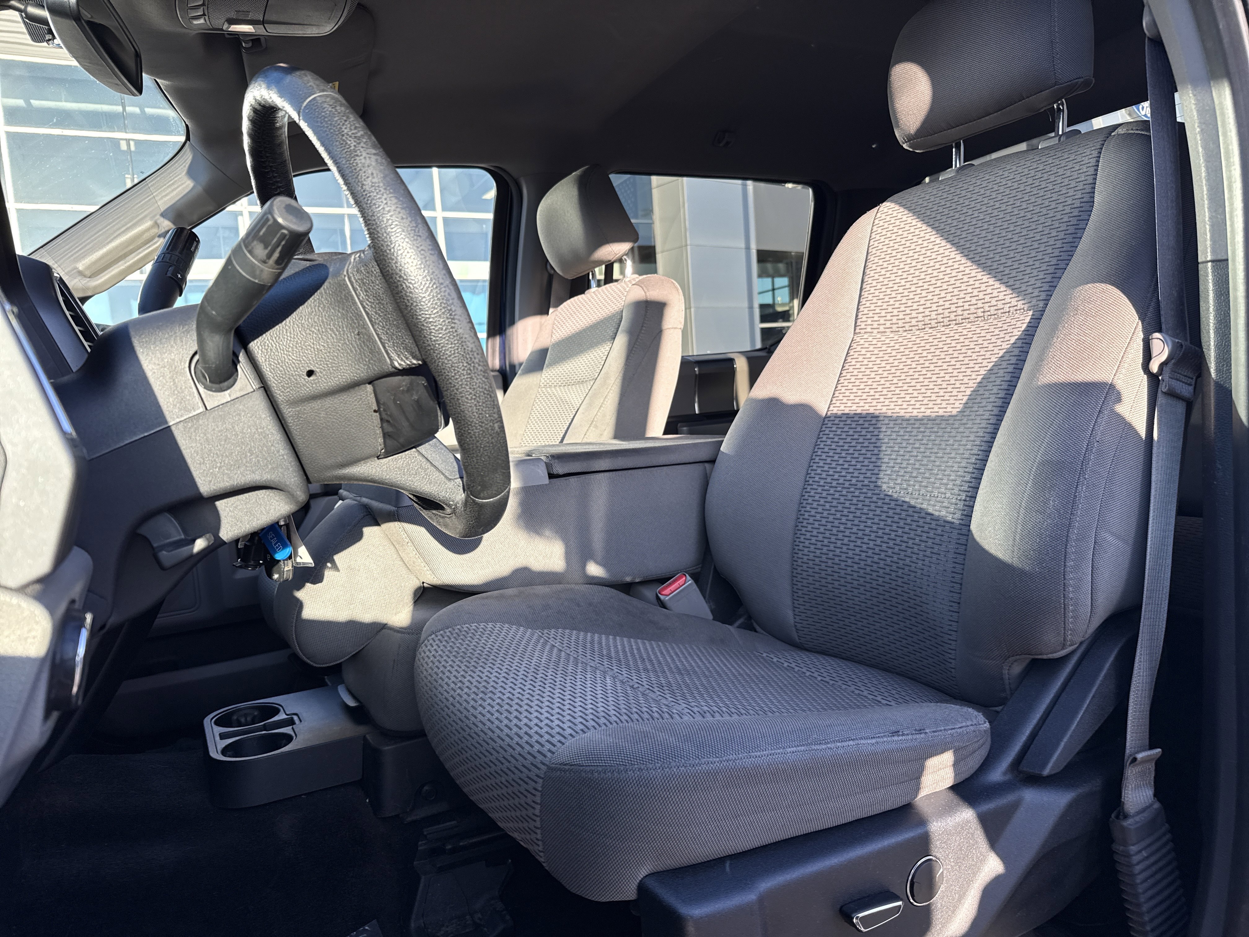 Used 2016 Ford F150 XLT w/ Equipment Group 301A Mid image 9