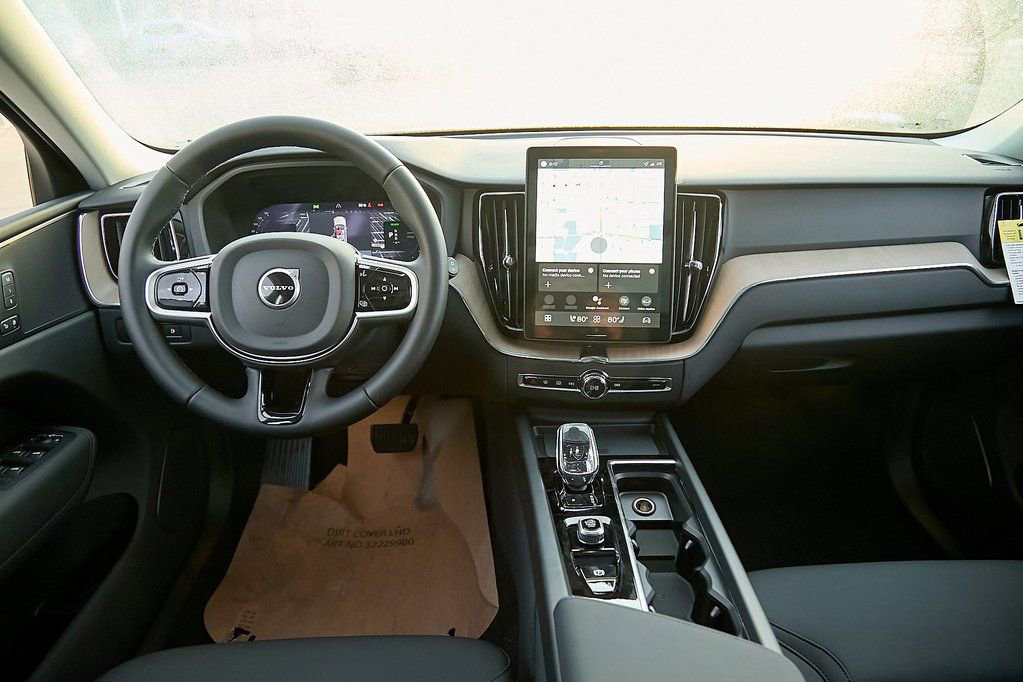 New 2026 Volvo XC60 T8 Plus w/ Protection Package Premier image 23