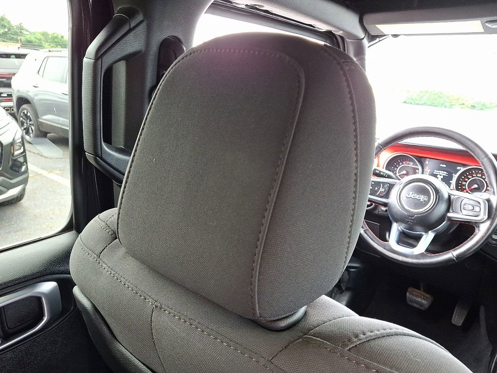 Used 2021 Jeep Wrangler Unlimited Rubicon AWD/4WD image 14