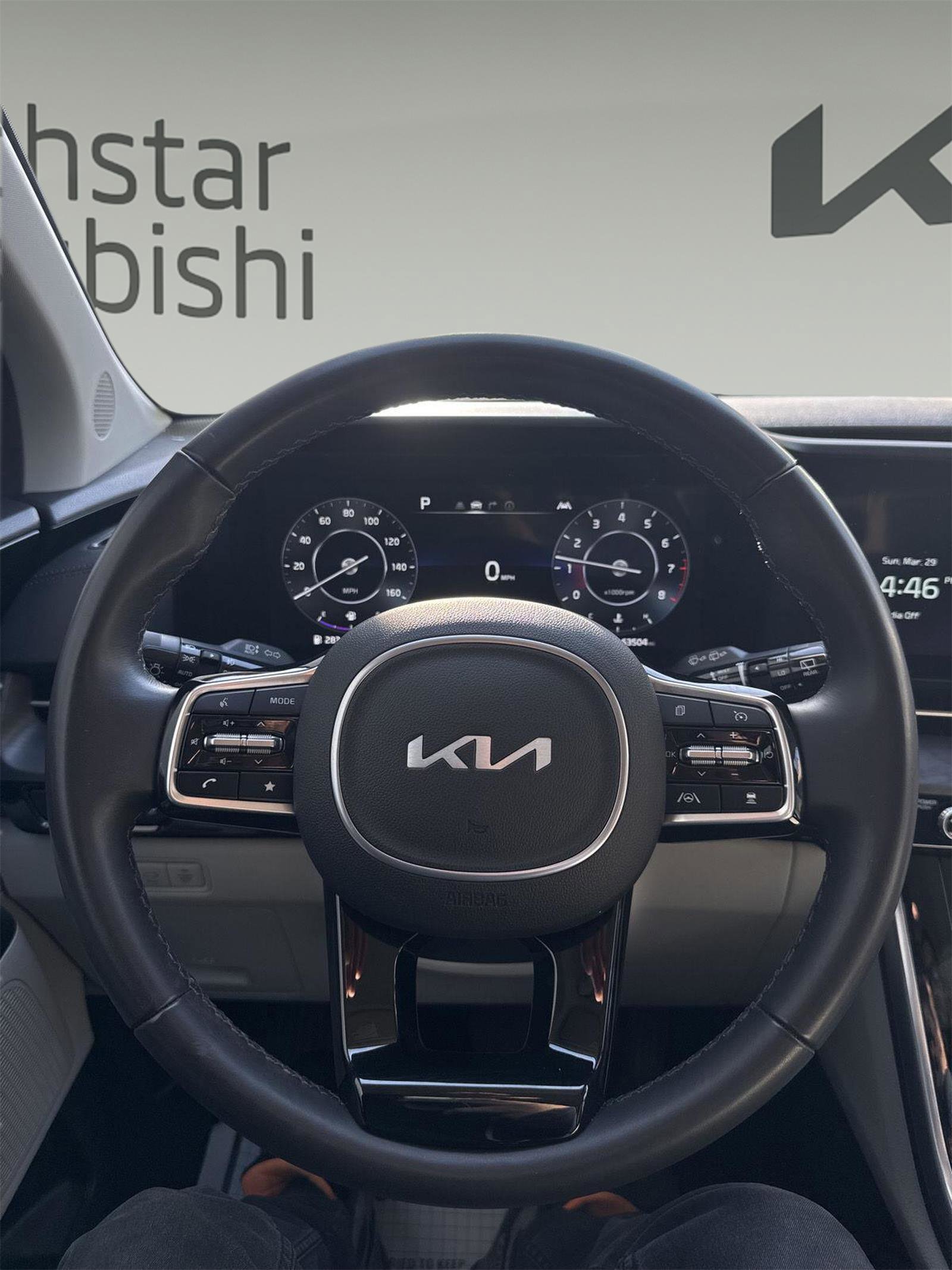 Used 2023 Kia Carnival SX image 17