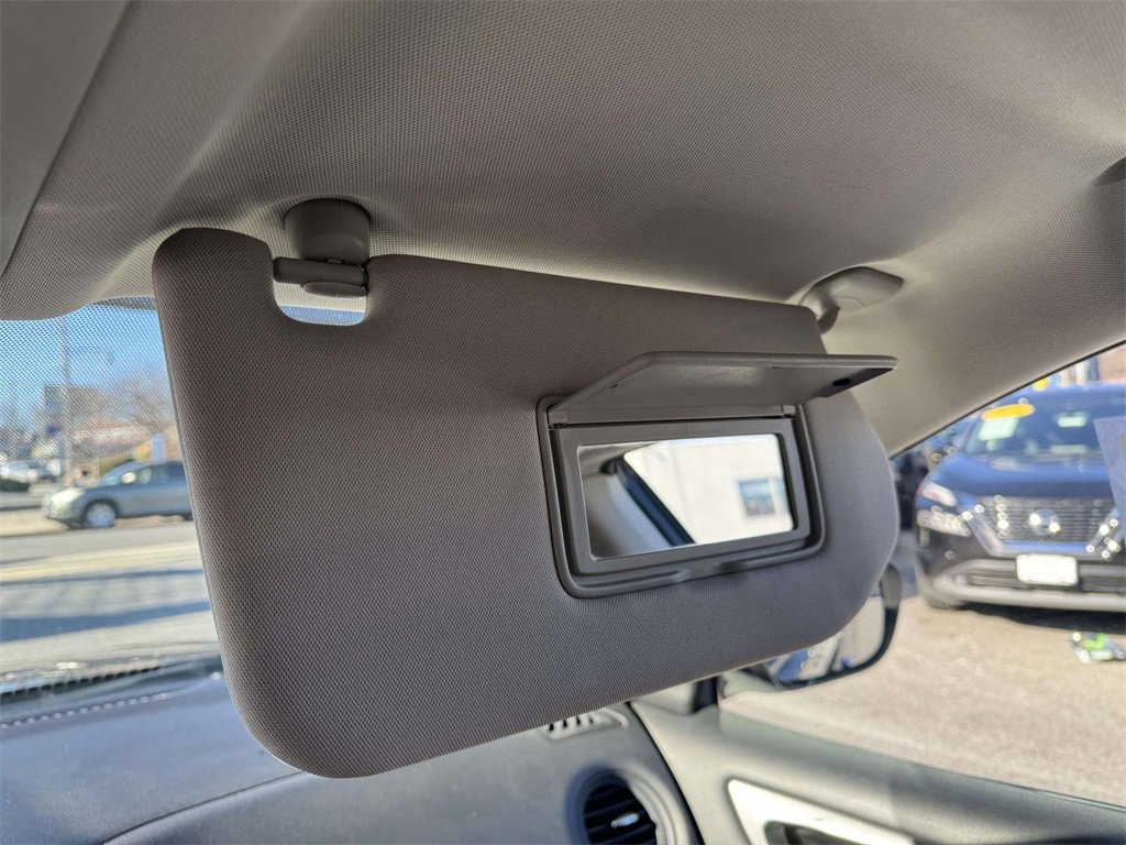 Used 2020 Nissan Pathfinder S image 29