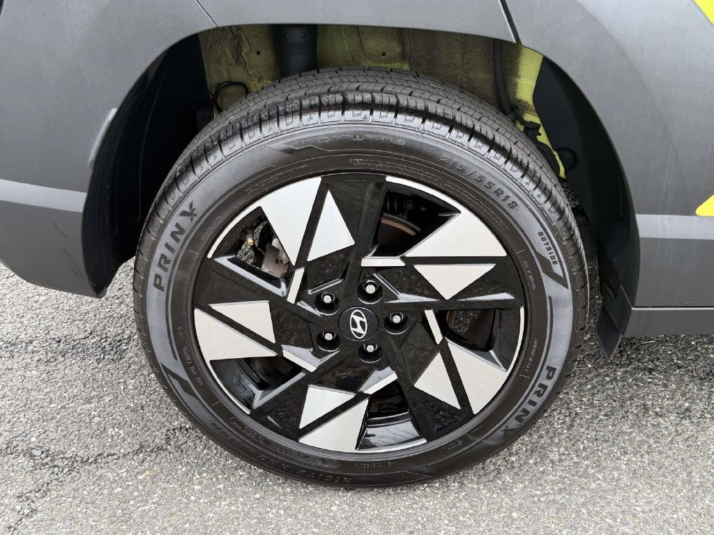 Used 2024 Hyundai Kona SEL AWD/4WD image 7