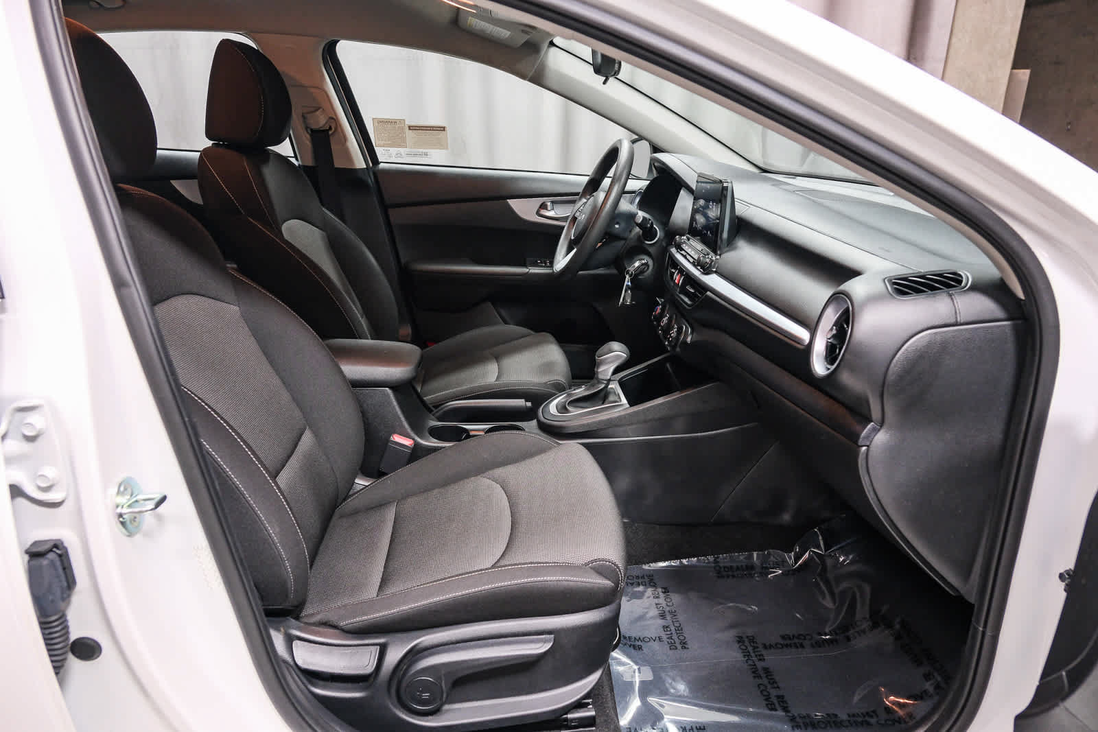 Used 2023 Kia Forte LXS FWD image 22