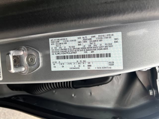 Certified 2023 Lincoln Corsair AWD w/ Equipment Group 101A image 34