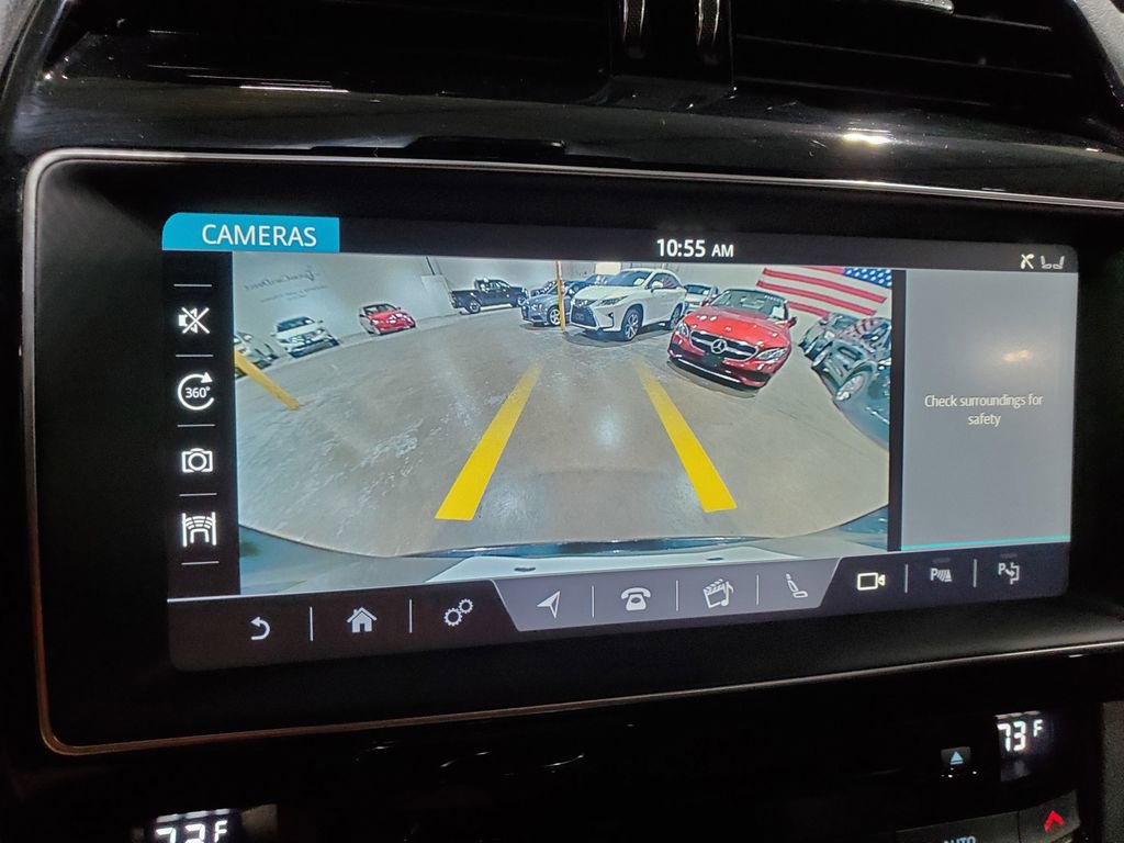 Used 2017 Jaguar F-PACE S image 32