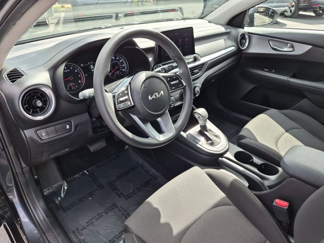 Used 2022 Kia Forte LXS FWD image 10