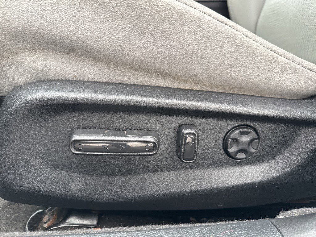 Used 2018 Honda Accord EX-L image 7