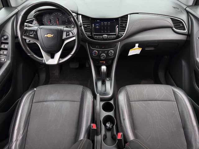 Used 2022 Chevrolet Trax LT w/ Driver Confidence Package AWD/4WD image 9