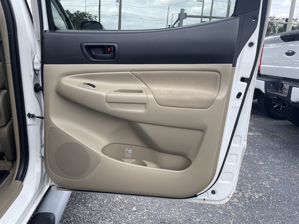Used 2009 Toyota Tacoma PreRunner RWD image 38