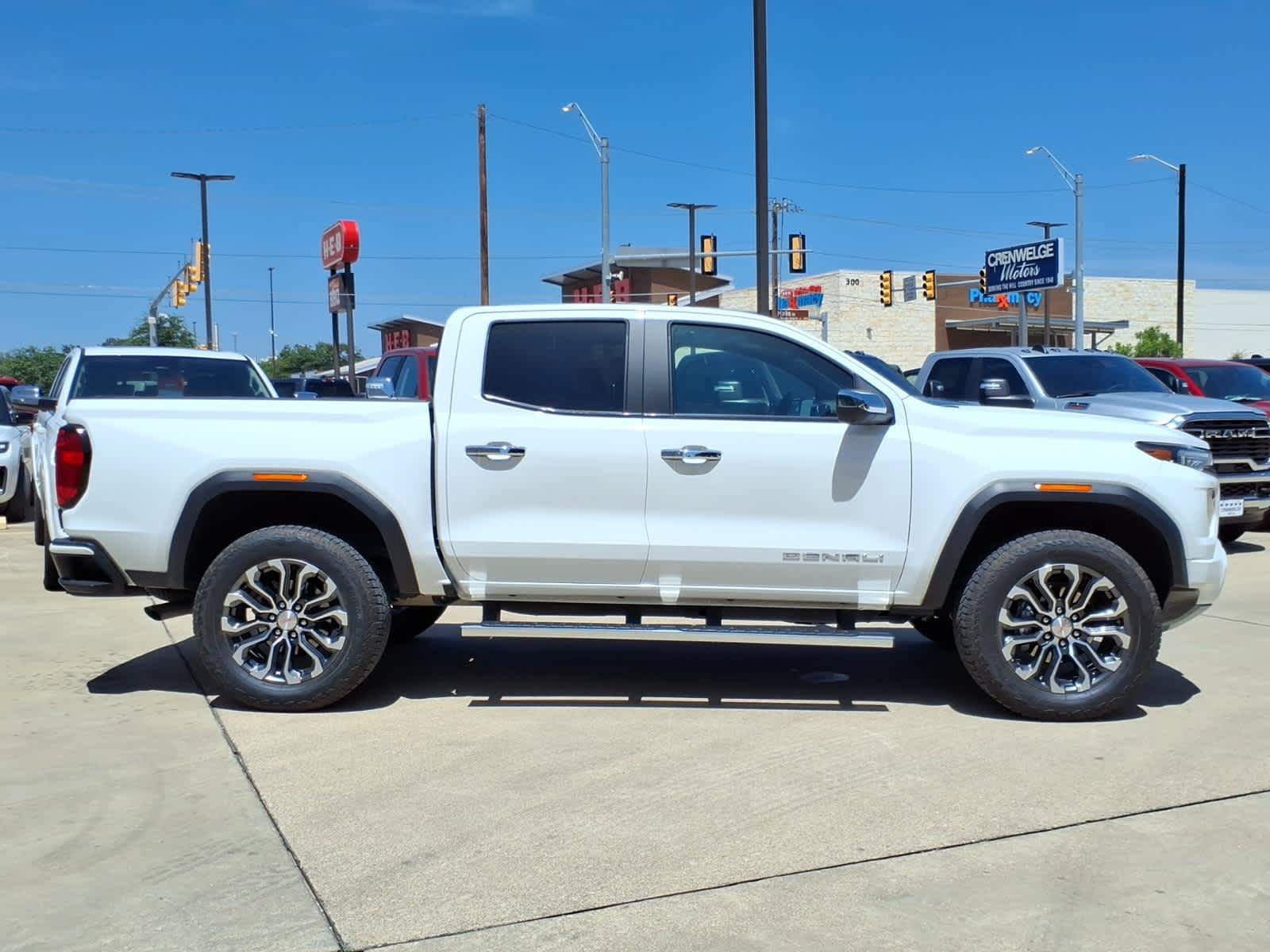 Certified 2024 GMC Canyon Denali AWD/4WD image 28