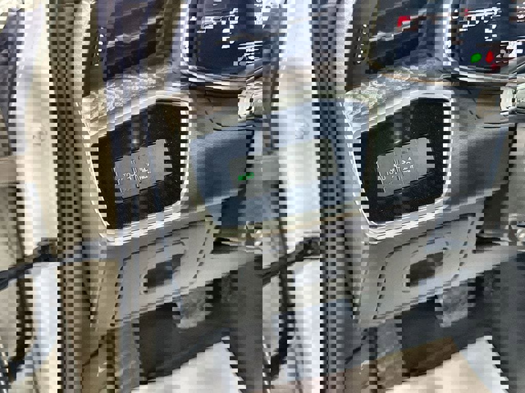 Used 2024 Audi A6 Premium Plus image 16