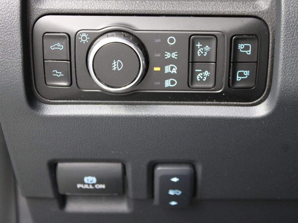 Used 2025 Ford F450 Platinum AWD/4WD image 60