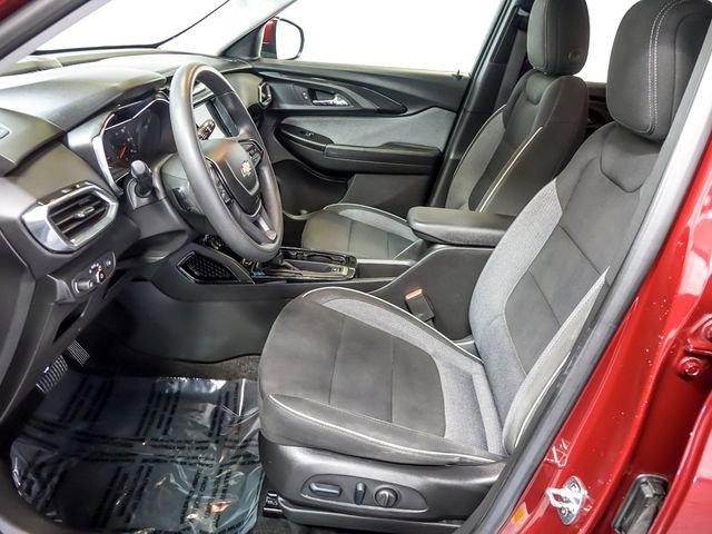 Used 2023 Chevrolet TrailBlazer LT w/ Convenience Package FWD image 12