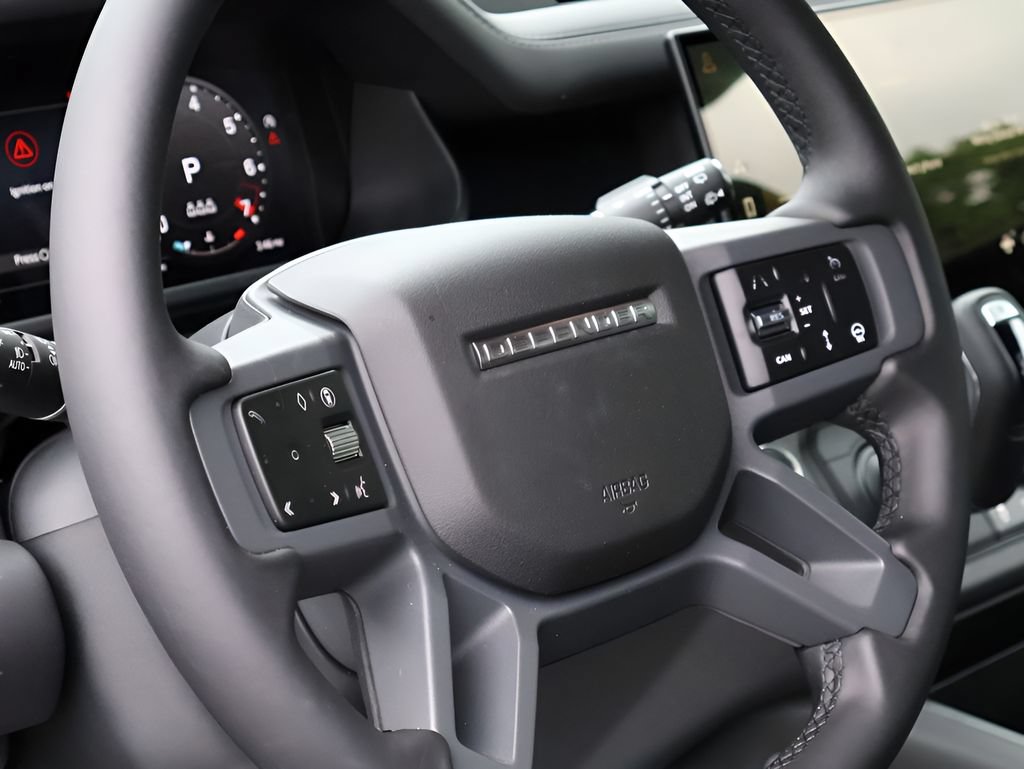 New 2026 Land Rover Defender 110 X-Dynamic SE AWD/4WD image 18