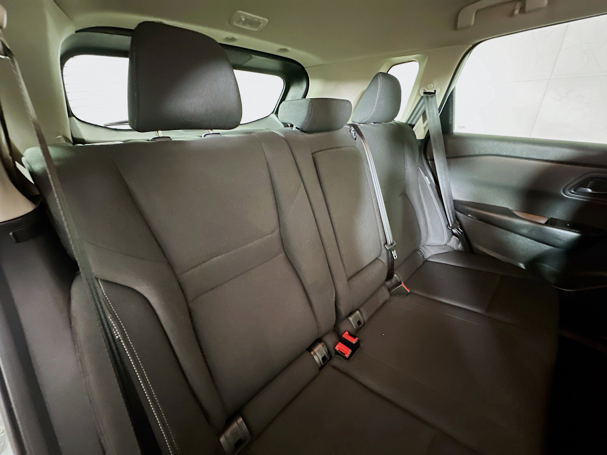 Used 2024 Nissan Rogue S image 24