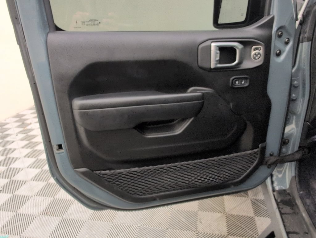 Used 2025 Jeep Gladiator Sport AWD/4WD image 29