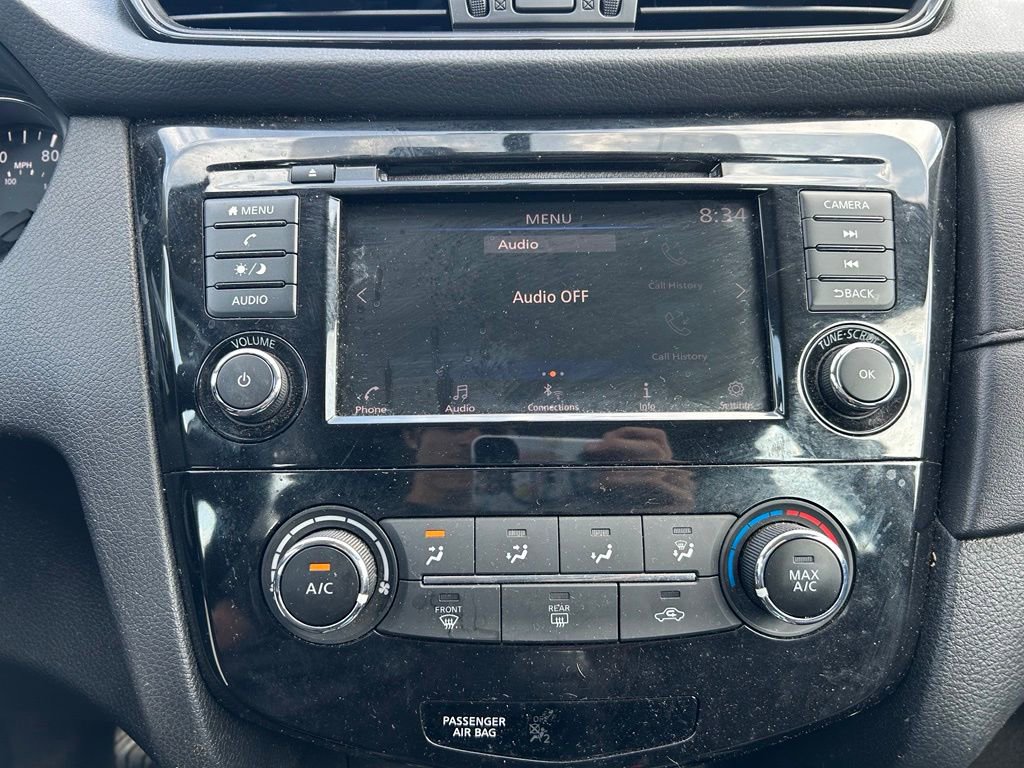 Used 2018 Nissan Rogue S FWD image 19