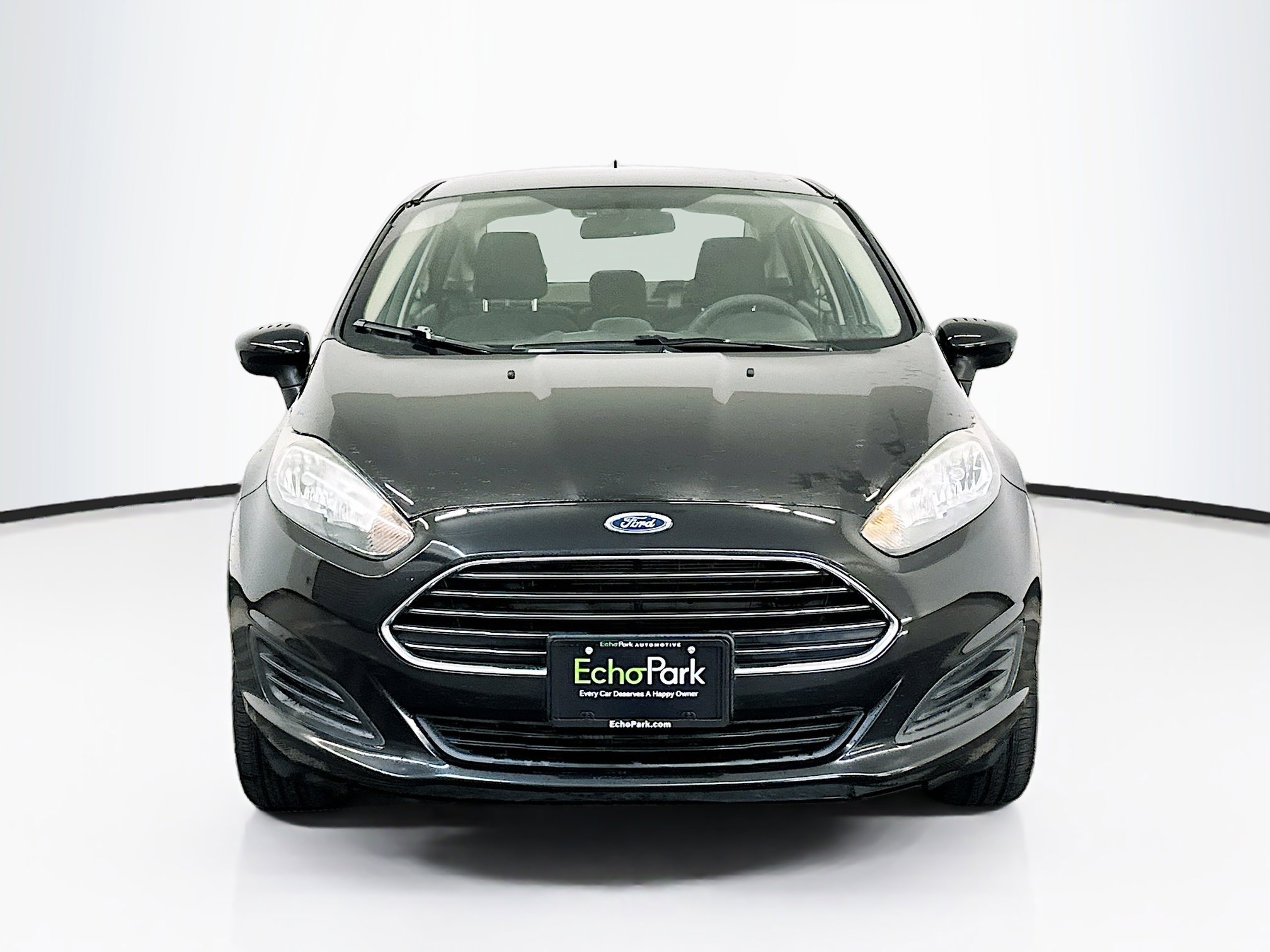 Used 2015 Ford Fiesta S image 2