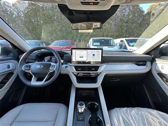 New 2026 Ford Explorer Active w/ Active Comfort Package image 16