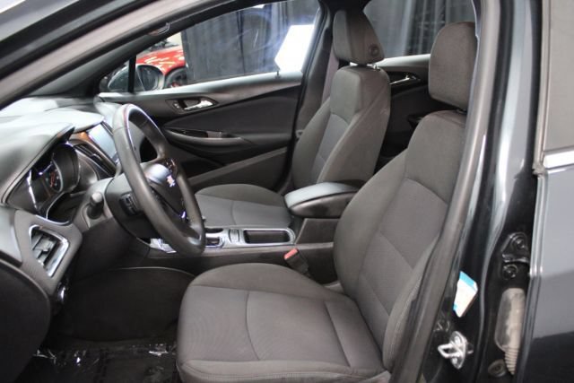 Used 2017 Chevrolet Cruze LT w/ Convenience Package FWD image 13
