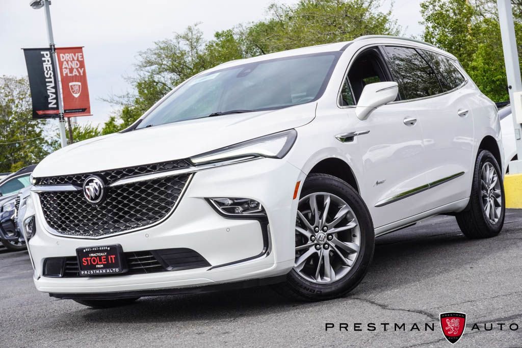 Used 2024 Buick Enclave Avenir w/ Avenir Technology Package AWD/4WD image 18
