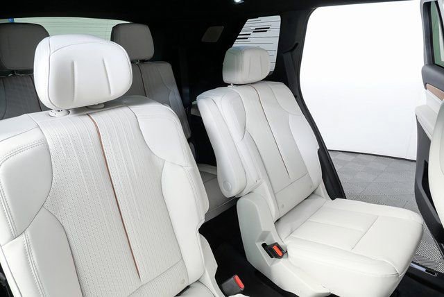 New 2026 Cadillac Vistiq Luxury image 21