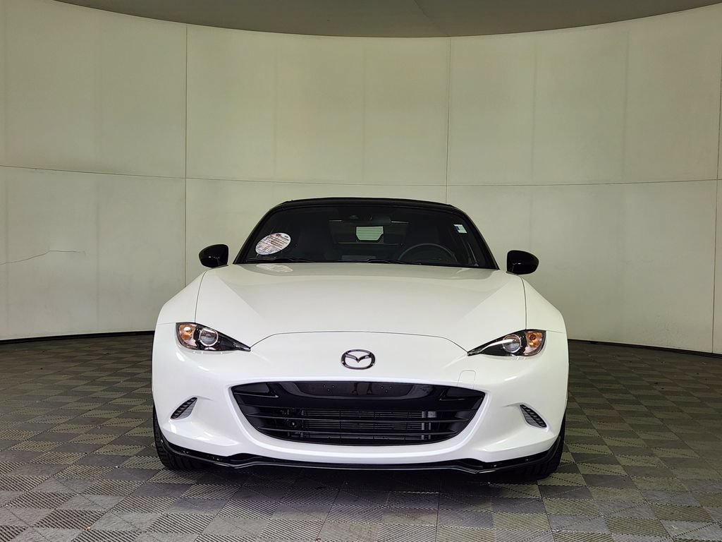 Used 2023 MAZDA MX-5 Miata Club w/ Interior Package RWD image 2
