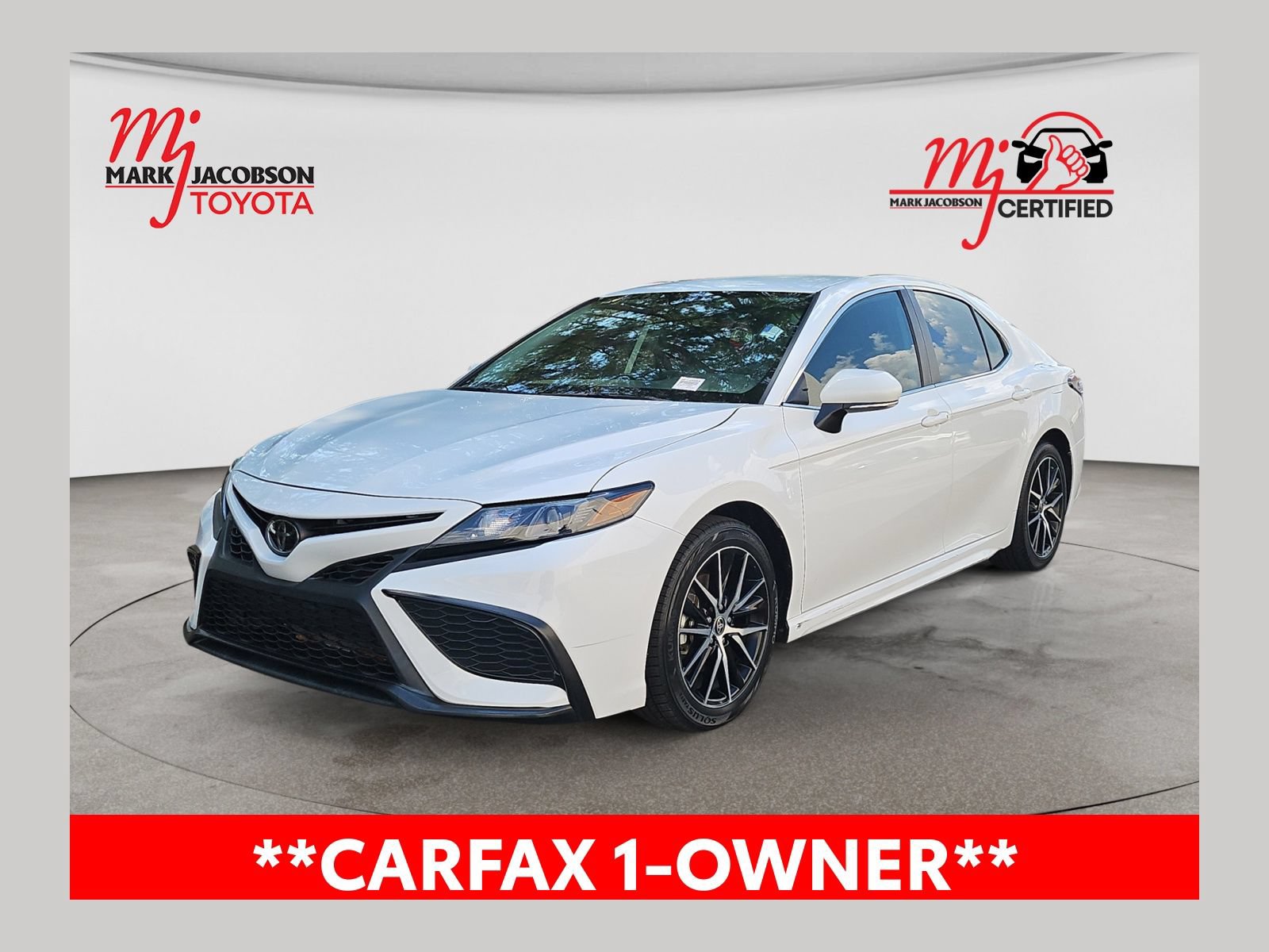 Used 2023 Toyota Camry SE