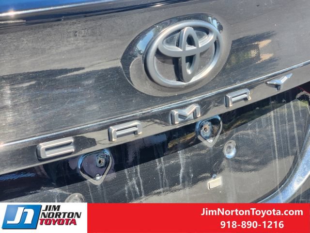 Used 2021 Toyota Camry XSE FWD image 12