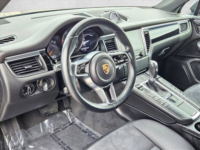 Used 2017 Porsche Macan image 10