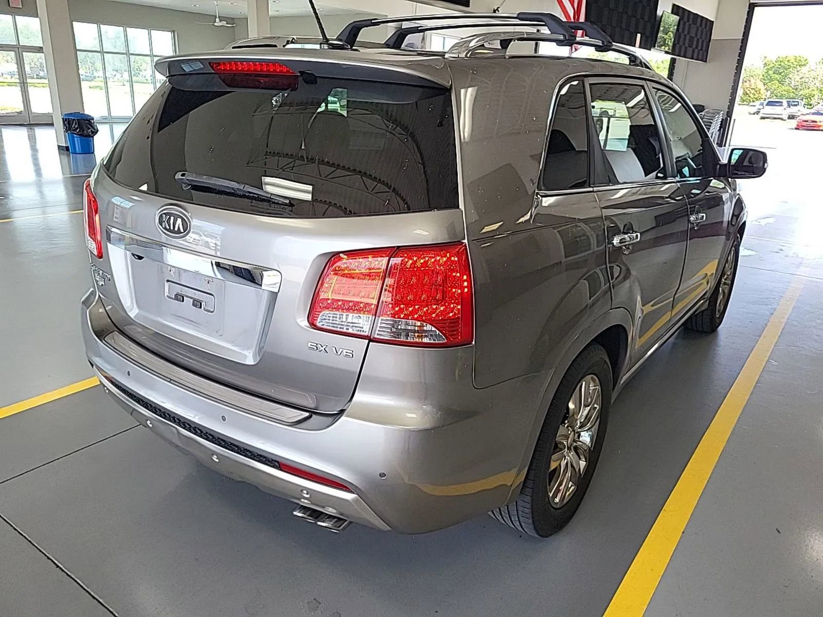 Used 2013 Kia Sorento SX w/ SX Premium Pkg FWD image 17